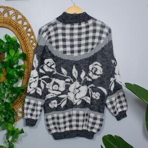 Vtg 80s Knit Sweater Black White Floral Gingham Slouchy Pullover | True Winter